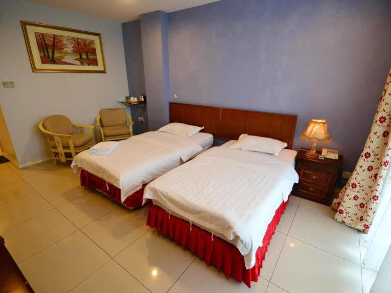 Lanvin Hotel Kota Kinabalu Buitenkant foto